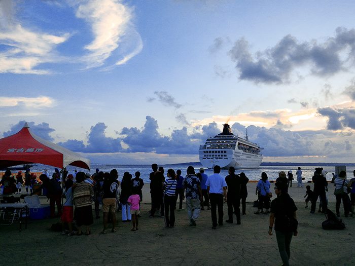 宮古島に来た中国のクルーズ船が出港