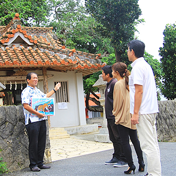 「綾道歴史散歩＜平良北コース＞」宮古島の英雄物語をたどるまち歩き