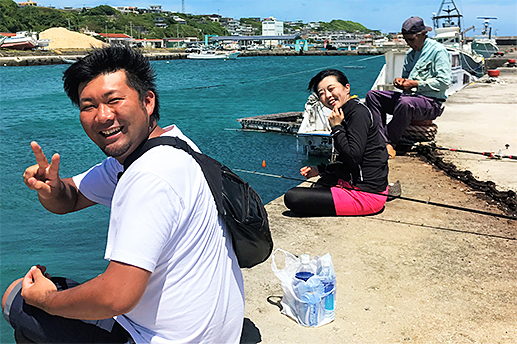 島のおじぃとのんびり港釣りツアー ゆくる宮古島 宮古島style